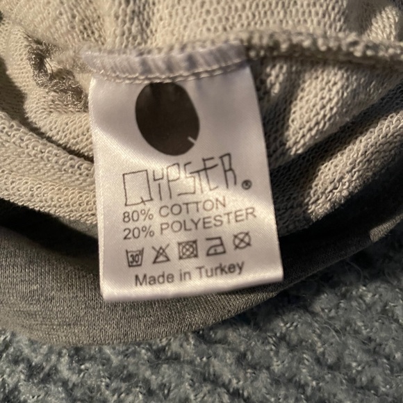 Qypster princess sweatshirt size medium - Picture 3 of 12